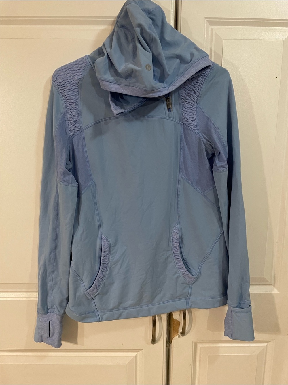 Lululemon Light Blue Women's Hooded Jacket - Performance Layer Size 8 #84